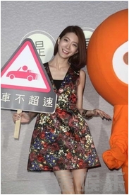 �c���鿴�M�D